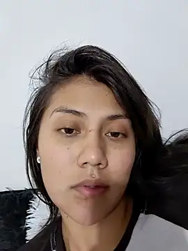 Catalehia Milk online show from 11/16/25, 04:17