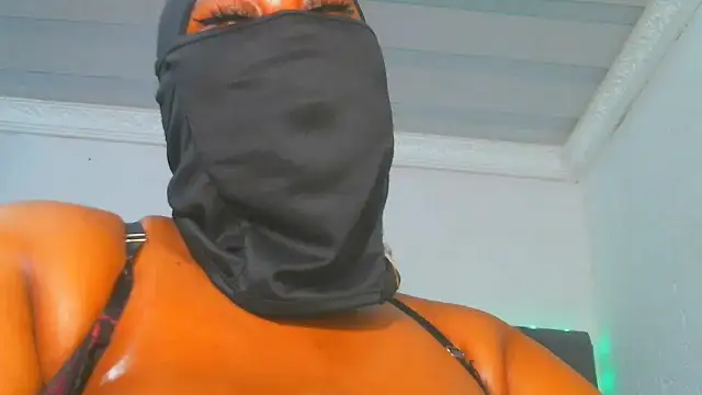 Snapshot of XPanther_24 chatting on 03/17/25, 12:21 XPanther 24 online show from 03/17/25, 12:21