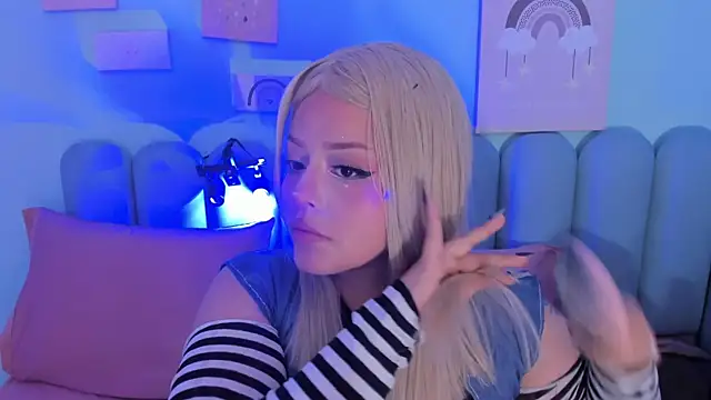 curvy rousi online show from 11/05/25, 11:46