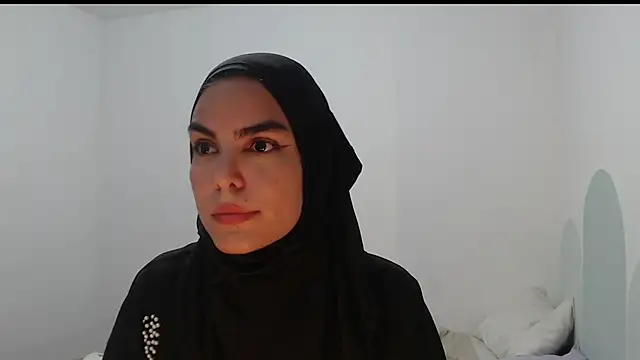Snapshot of MARYADSUARD chatting on 01/18/25, 02:14 MARYADSUARD online show from 01/18/25, 02:14