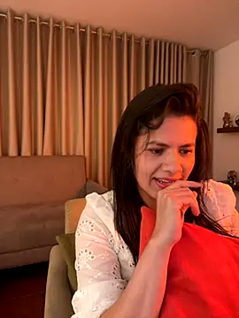 Snapshot of Alice_Biel chatting on 10/30/25, 03:05 Alice Biel online show from 10/30/25, 03:05