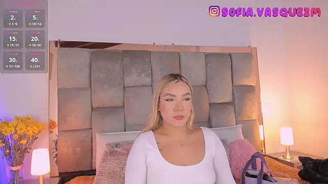Snapshot of Sofi_Vasquez chatting on 10/03/25, 09:05 Sofi Vasquez online show from 10/03/25, 09:05