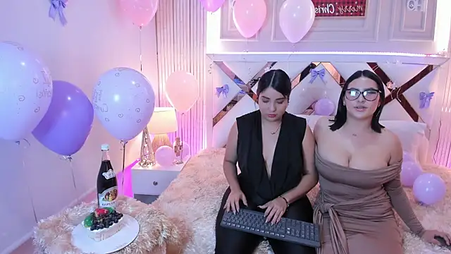 madeleine2112 online show from 12/19/25, 02:37