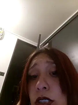 bbferlinaa online show from 11/13/25, 01:53