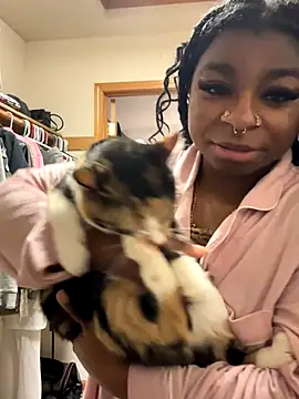 Harmonyxlover online show from 12/17/25, 04:34