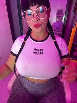 Hot beauty   online show from 03/20/26, 03:40