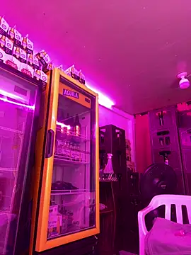 Hot beauty   online show from 02/20/26, 06:19