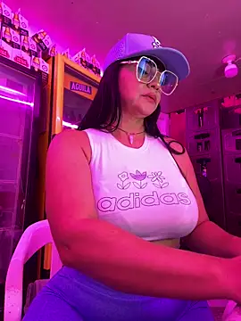 Hot beauty   online show from 02/20/26, 06:26