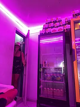 Hot beauty   online show from 03/05/26, 12:51