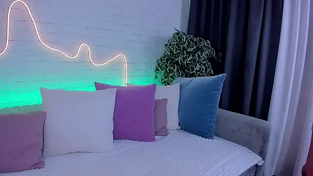 rossy babe  online show from 11/21/25, 12:09