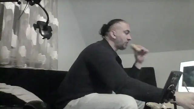 NewyorkDimi online show from 11/18/25, 01:10