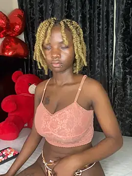 karembo Johnson online show from 03/10/25, 03:30