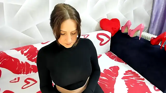 Sweet Lanaaaaa online show from 02/17/26, 02:03