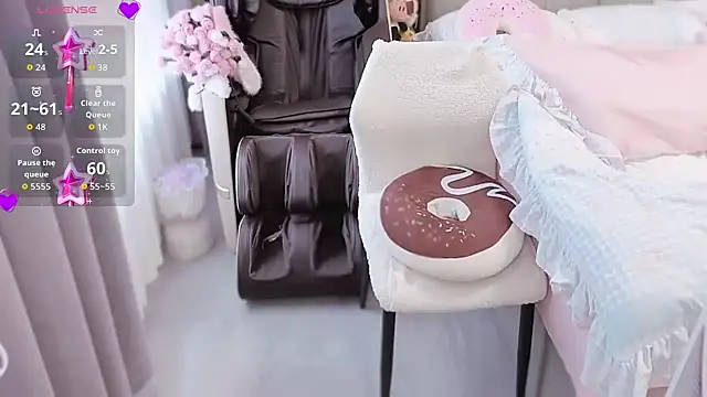 Snapshot of Xiaoyu-G chatting on 03/19/26, 01:38 Xiaoyu-G online show from 03/19/26, 01:38