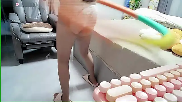 Snapshot of Xiaoyu-G chatting on 10/01/25, 01:26 Xiaoyu-G online show from 10/01/25, 01:26