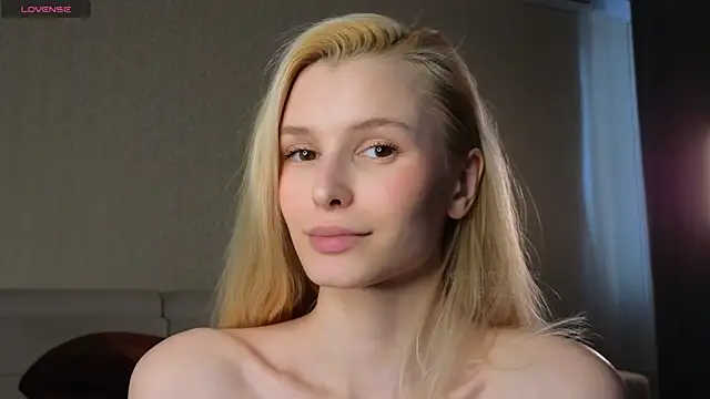 Snapshot of elsa_limerence chatting on 02/13/25, 09:30 elsa limerence online show from 02/13/25, 09:30