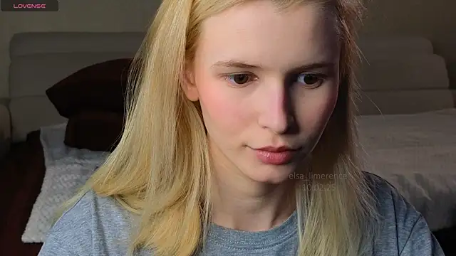 Snapshot of elsa_limerence chatting on 02/12/25, 08:27 elsa limerence online show from 02/12/25, 08:27