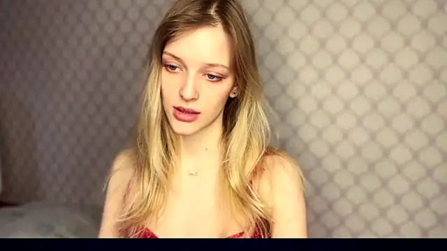 Evvie Summn1 online show from 12/16/25, 10:19