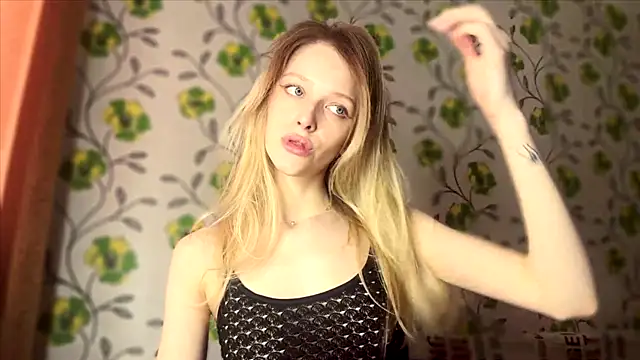 Evvie Summn1 online show from 02/24/26, 05:19