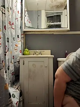 023Longandjuicy online show from 12/14/25, 10:59