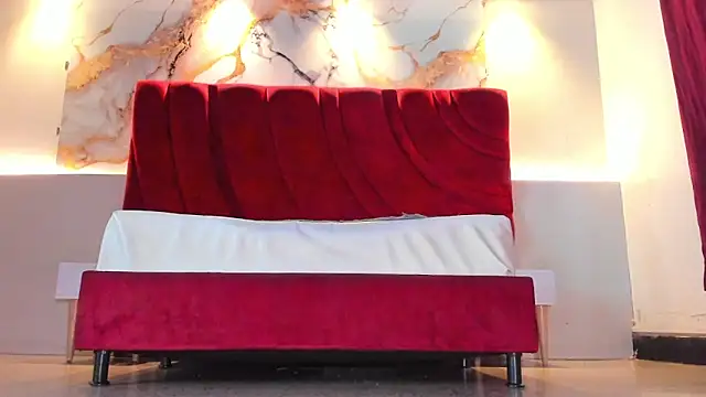 MAISE HILL1 online show from 11/13/25, 01:15