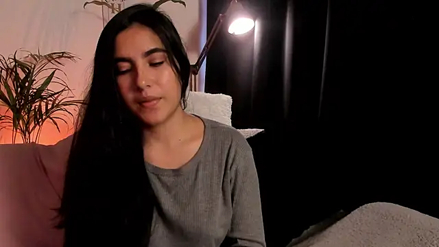 Snapshot of Serenity_Day chatting on 02/18/25, 10:58 Serenity Day online show from 02/18/25, 10:58