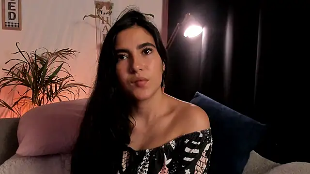 Snapshot of Serenity_Day chatting on 02/19/25, 11:57 Serenity Day online show from 02/19/25, 11:57