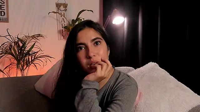 Snapshot of Serenity_Day chatting on 02/19/25, 02:33 Serenity Day online show from 02/19/25, 02:33