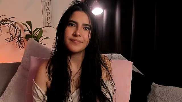 Snapshot of Serenity_Day chatting on 03/01/25, 01:43 Serenity Day online show from 03/01/25, 01:43