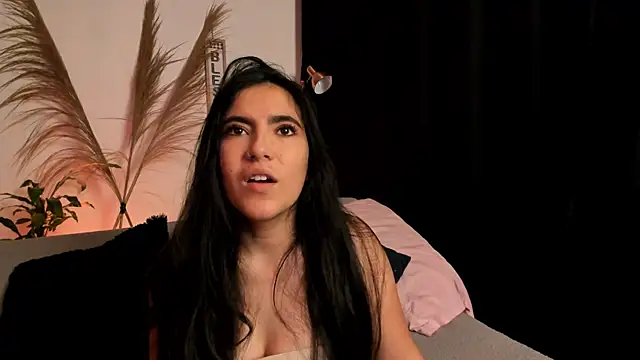 Snapshot of Serenity_Day chatting on 10/29/25, 01:26 Serenity Day online show from 10/29/25, 01:26