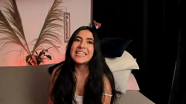 Snapshot of Serenity_Day chatting on 10/01/25, 02:49 Serenity Day online show from 10/01/25, 02:49