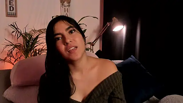 Snapshot of Serenity_Day chatting on 02/11/25, 02:14 Serenity Day online show from 02/11/25, 02:14