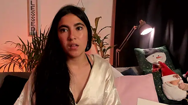 Snapshot of Serenity_Day chatting on 12/10/24, 11:08 Serenity Day online show from 12/10/24, 11:08