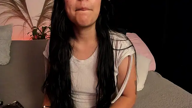 Snapshot of Serenity_Day chatting on 09/10/25, 11:15 Serenity Day online show from 09/10/25, 11:15