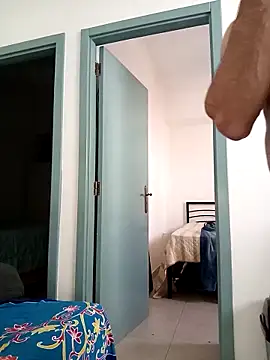 Snapshot of jonyfree1978 chatting on 09/19/25, 05:28 jonyfree1978 online show from 09/19/25, 05:28