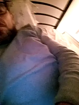 Snapshot of jonyfree1978 chatting on 11/11/25, 11:09 jonyfree1978 online show from 11/11/25, 11:09