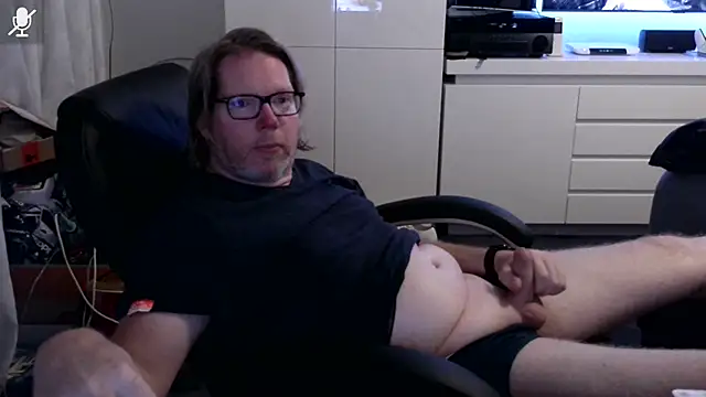 Snapshot of VSteph chatting on 09/20/25, 09:09 VSteph online show from 09/20/25, 09:09