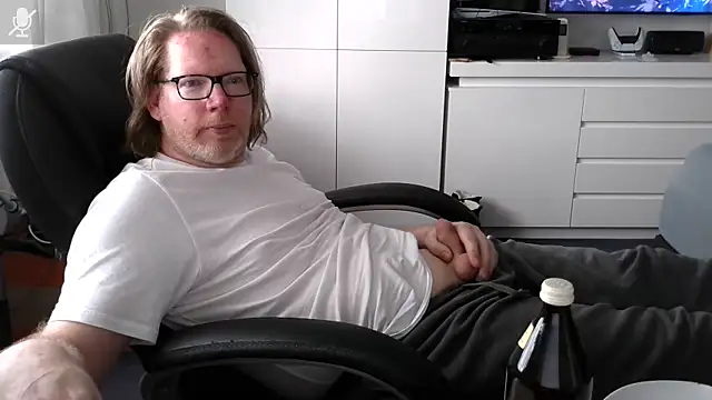 VSteph online show from 04/18/26, 02:19