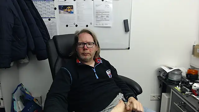 VSteph online show from 11/26/25, 04:18