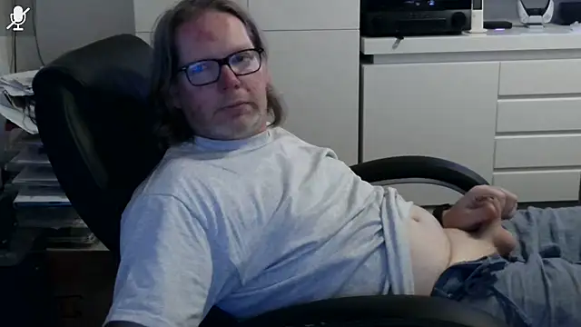 Snapshot of VSteph chatting on 07/02/26, 07:53 VSteph online show from 07/02/26, 07:53