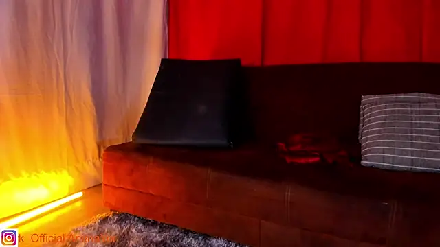 AnithaaYork online show from 11/04/25, 11:58