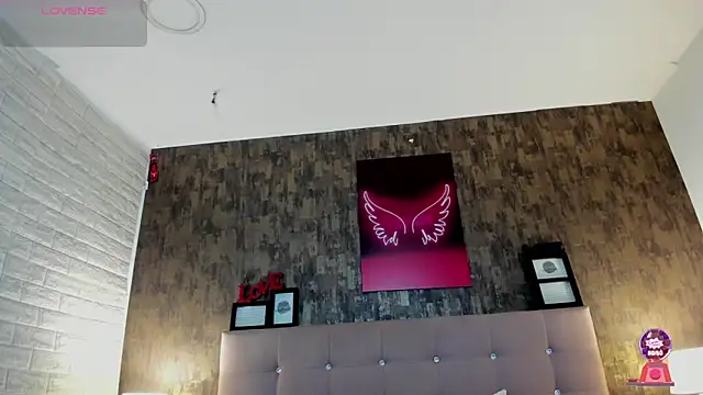 Snapshot of alice__tylor chatting on 01/14/26, 11:36 alice tylor online show from 01/14/26, 11:36