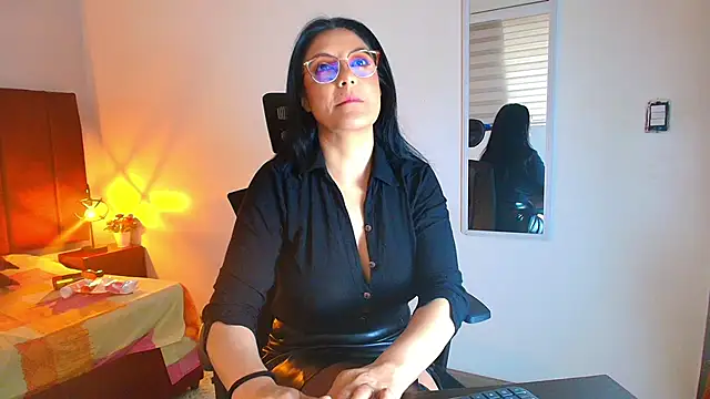 Zuzana21 online show from 10/03/25, 12:50
