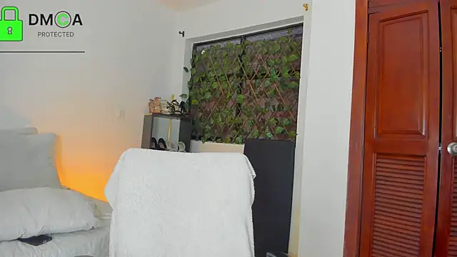 kathryn07 online show from 03/18/26, 12:08