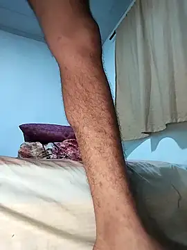 Zombra 42 online show from 11/25/25, 03:18