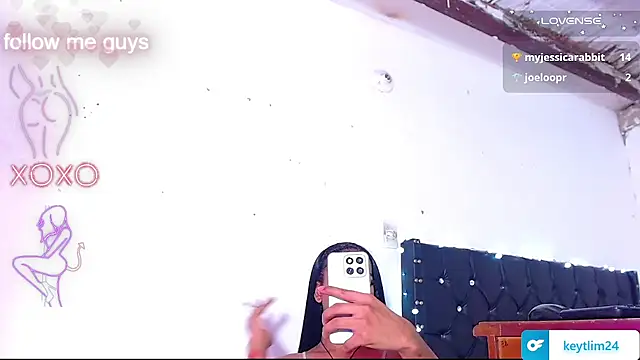 Snapshot of andreaxdol chatting on 02/12/26, 04:45 andreaxdol online show from 02/12/26, 04:45