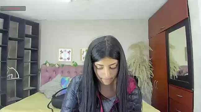 Lia Keen online show from 03/12/25, 08:20