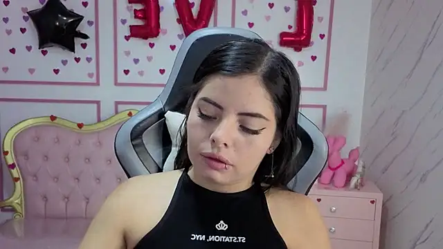 Chinatsu t online show from 03/13/26, 12:43