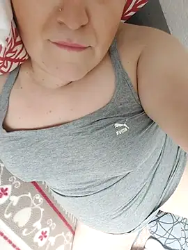 Snapshot of Tamara1955 chatting on 02/10/25, 10:53 Tamara1955 online show from 02/10/25, 10:53