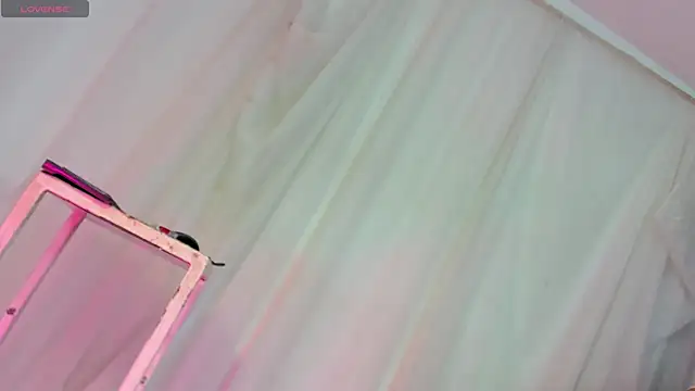 Itsme Daniela online show from 03/24/26, 03:23